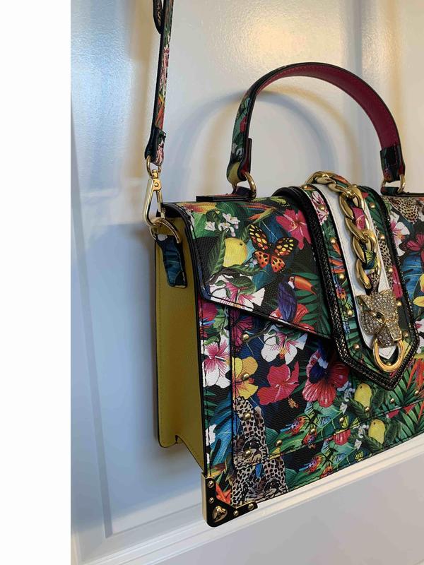 Review Thumbnail Image 0 215326945