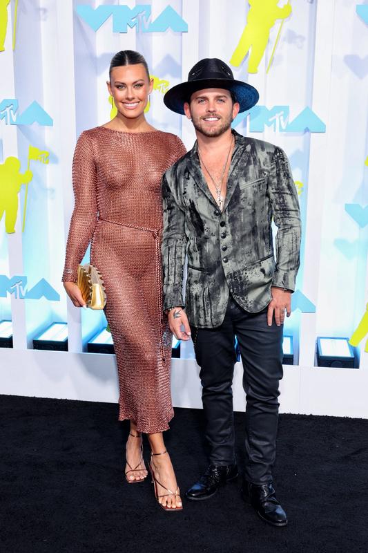 Review Thumbnail Image 0 219652232