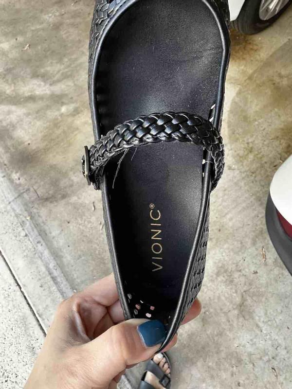 Customer photo for "super comfy but horrible quality"