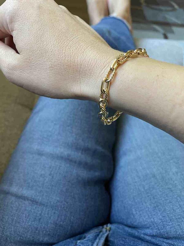 Review Thumbnail Image 1 216584132