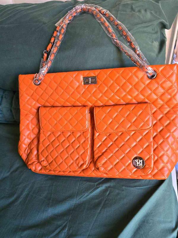 Review Thumbnail Image 0 248660045