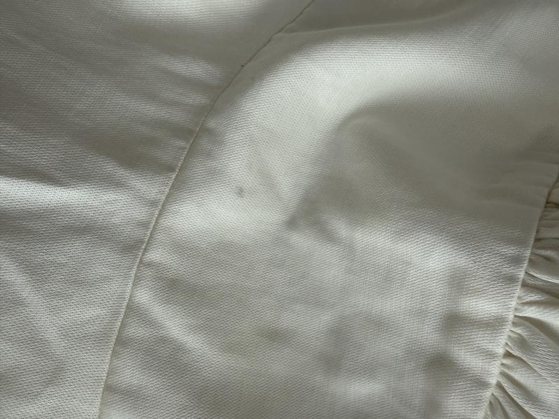 Customer photo for "Dirty item received and sizing way off"