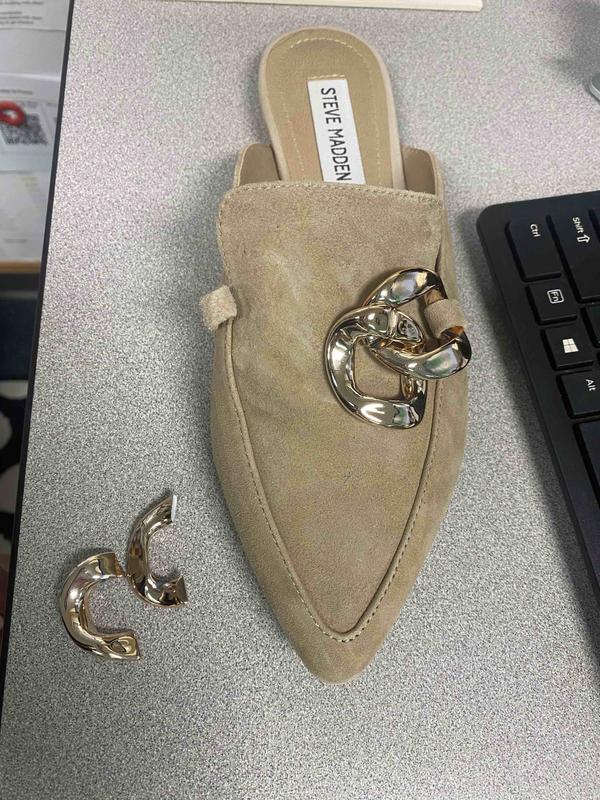 Customer photo for "Cute shoe, cheap accent"