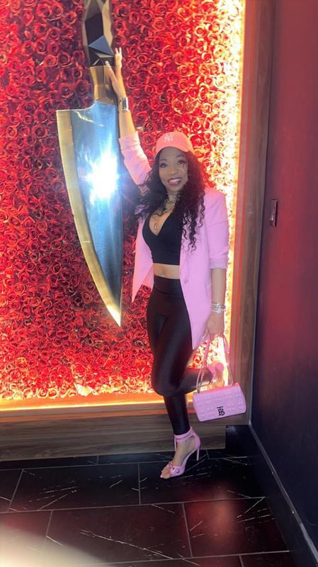 Customer photo for "Pretty color"