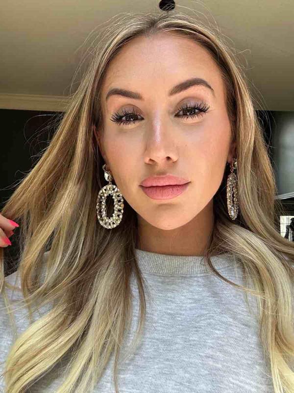 Review Thumbnail Image 0 225680409