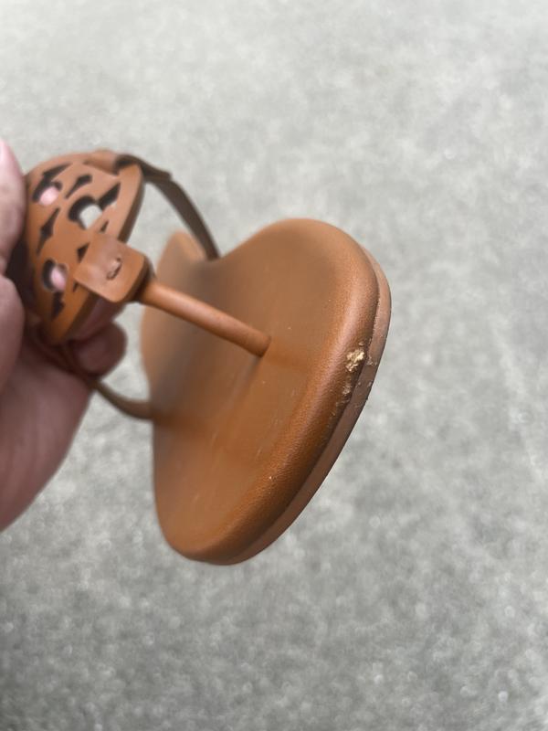 Customer photo for "Overpriced junk"