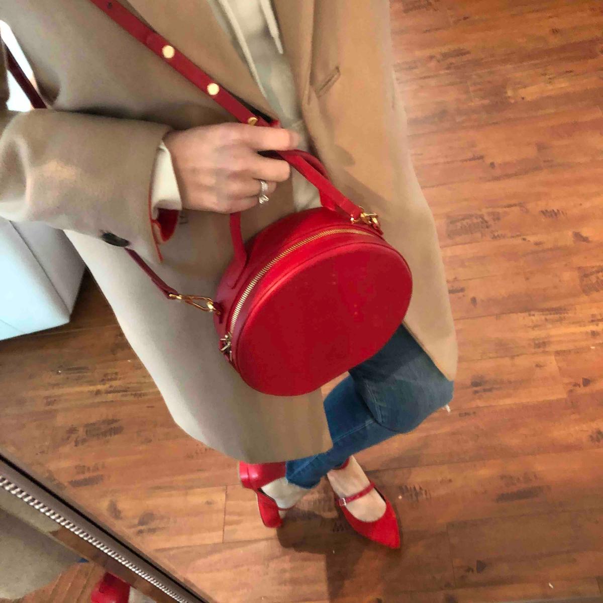 Customer photo for "I LOVE THESE SHOES"