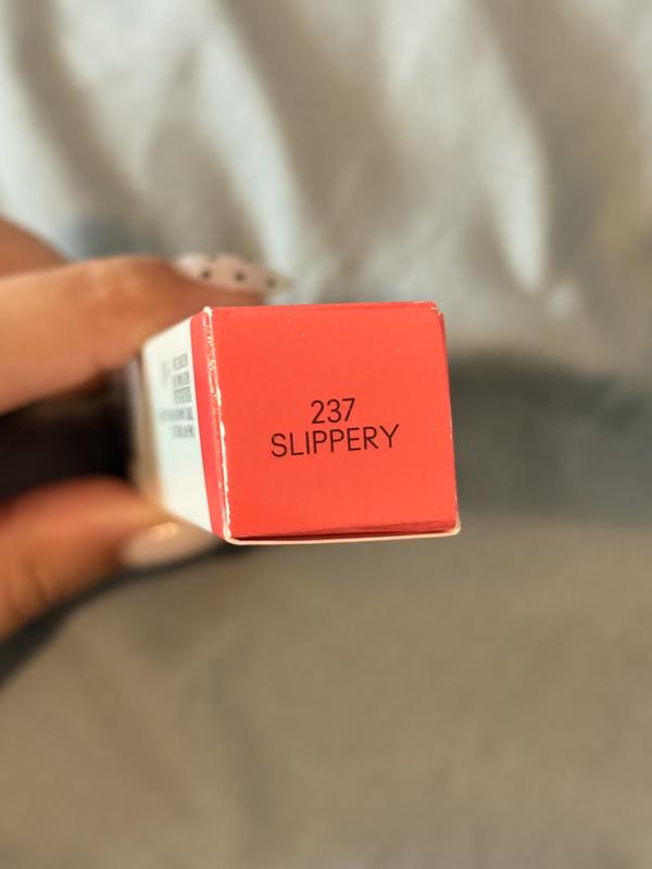 Customer photo for "Cute but wrong color"