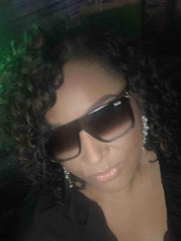 Review Thumbnail Image 1 214878557