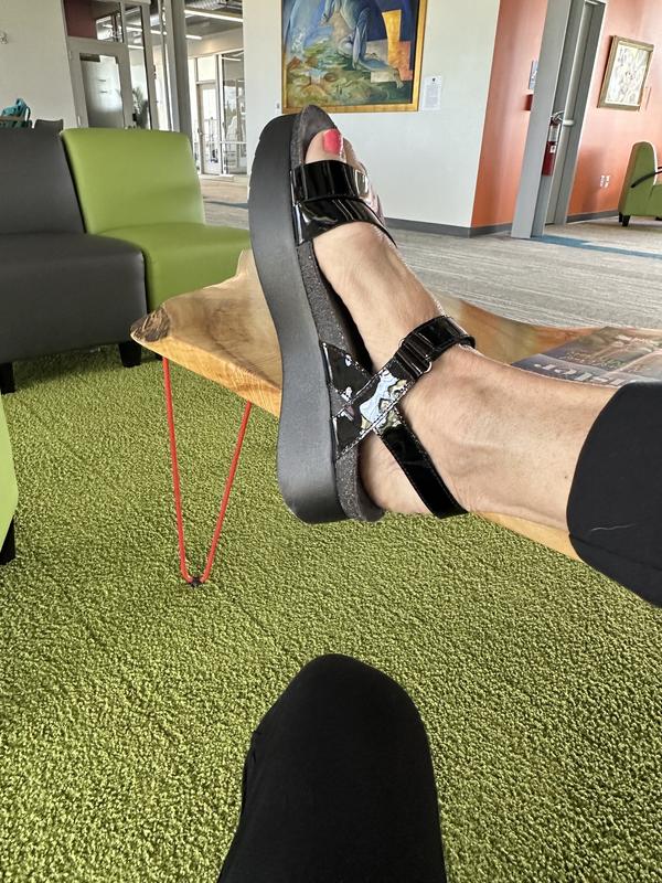 Customer photo for "Love this shoe. Have it in 2 colors"