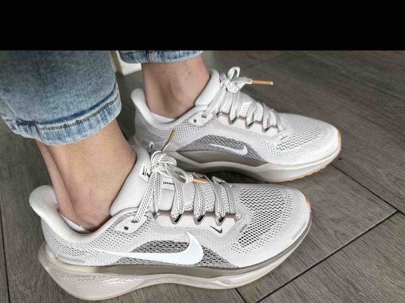 12 hour walk through Disneyland