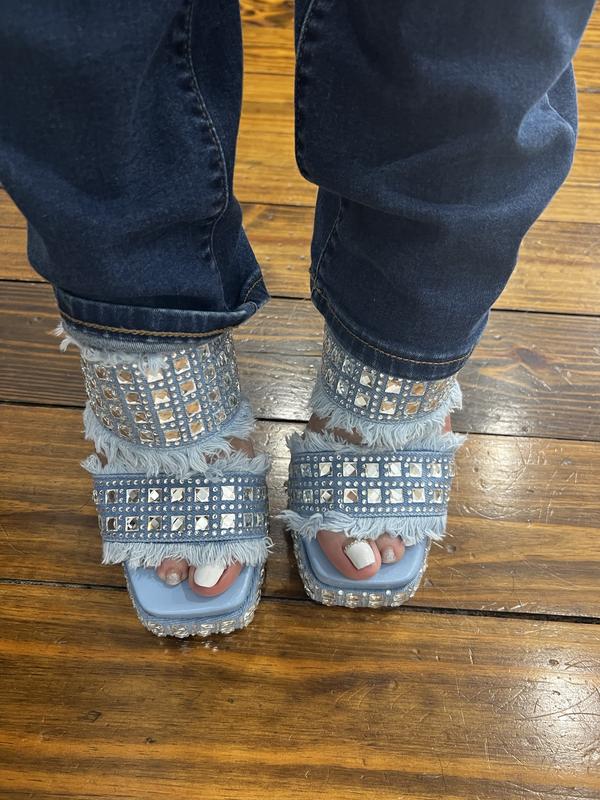 Review Thumbnail Image 1 226078973