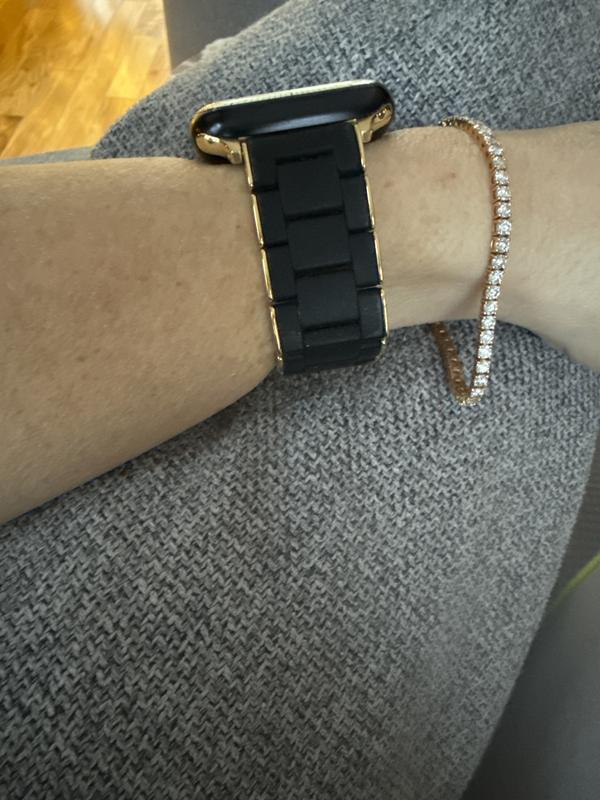 Customer photo for "Perfect Apple Band"