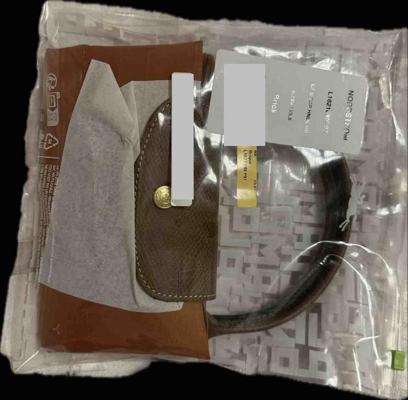 Review Thumbnail Image 3 248538160