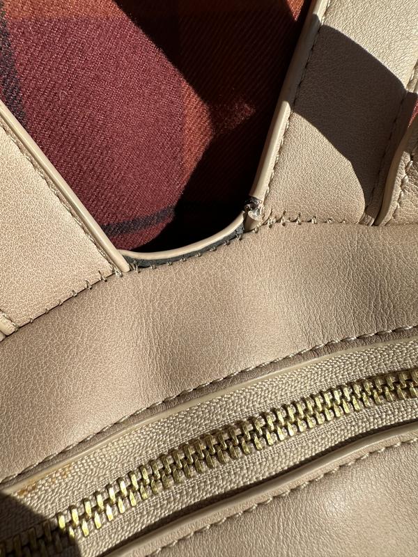 Review Thumbnail Image 0 220650774