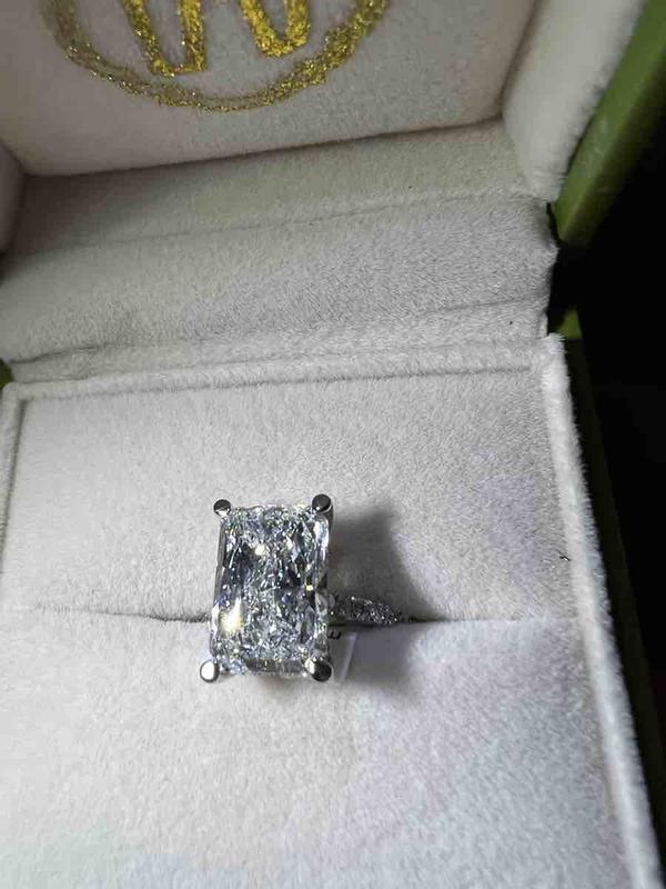 Review Thumbnail Image 0 249505156