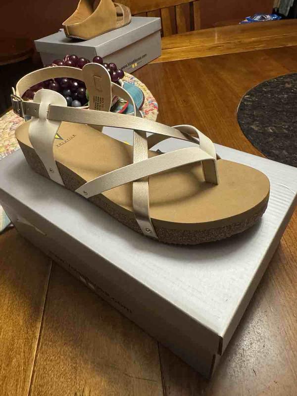 Review Thumbnail Image 0 241701565