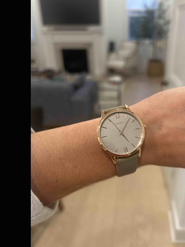 Review Thumbnail Image 0 245687606