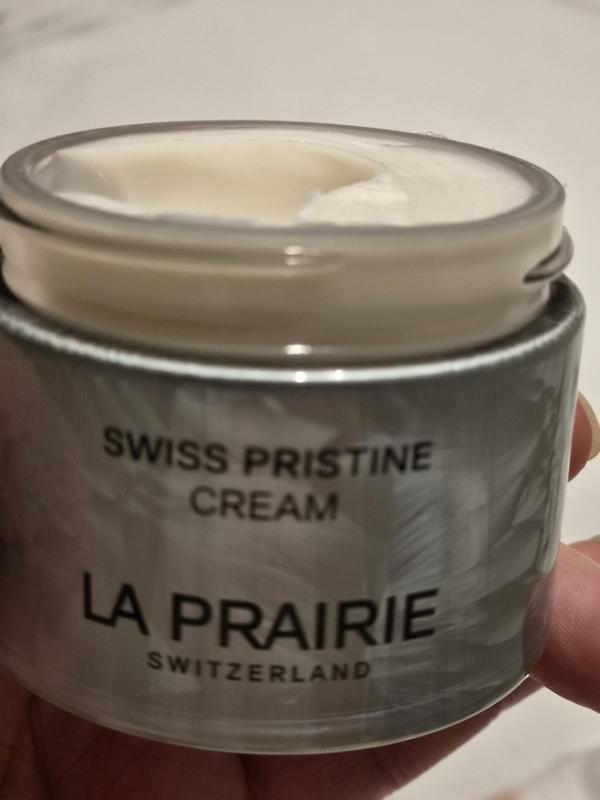 Customer photo for "Must to have for your glow routine"