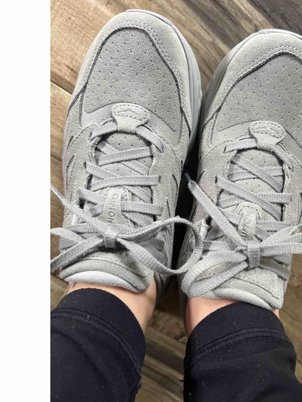 Customer photo for "received the mens  size instead of women"
