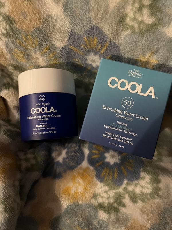 Customer photo for "Lightweight and moisturizing"