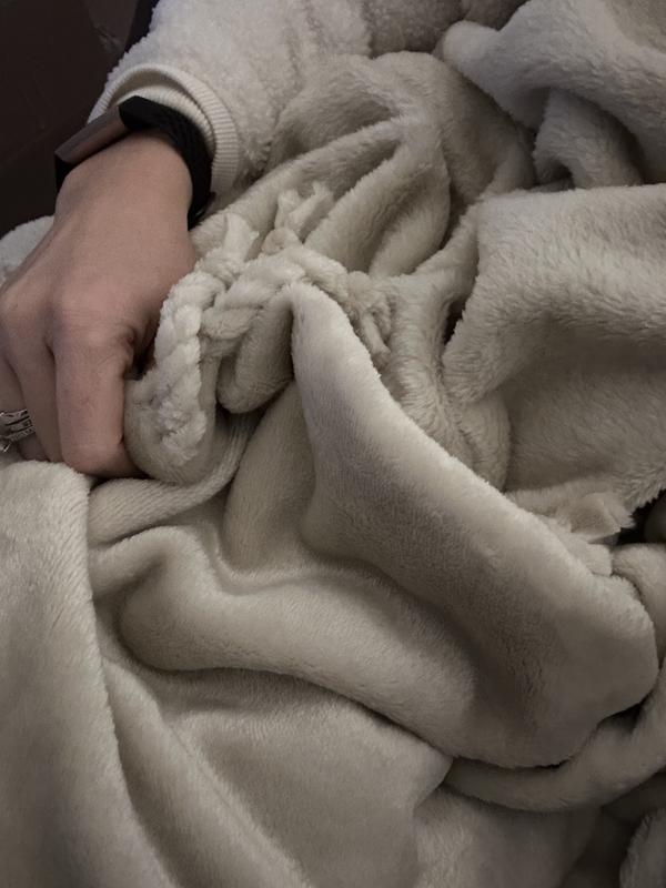 Super soft blanket!