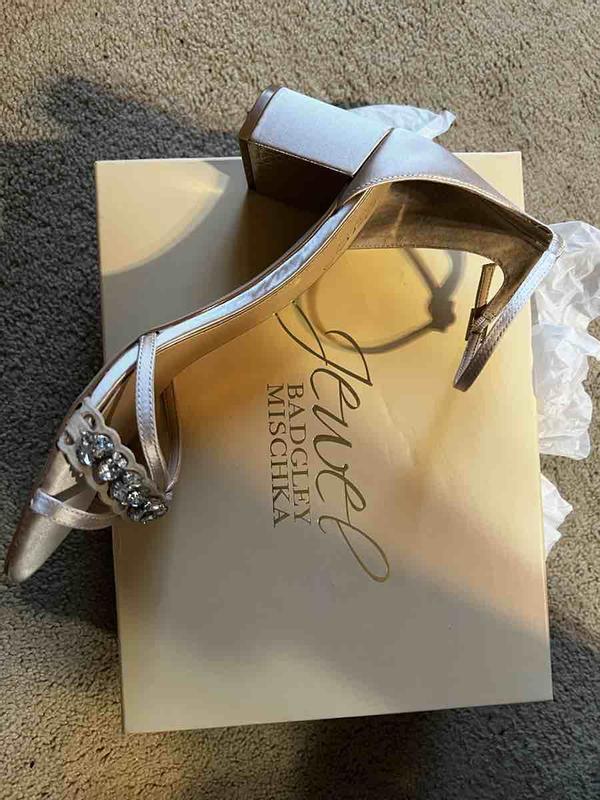 Review Thumbnail Image 1 216389407