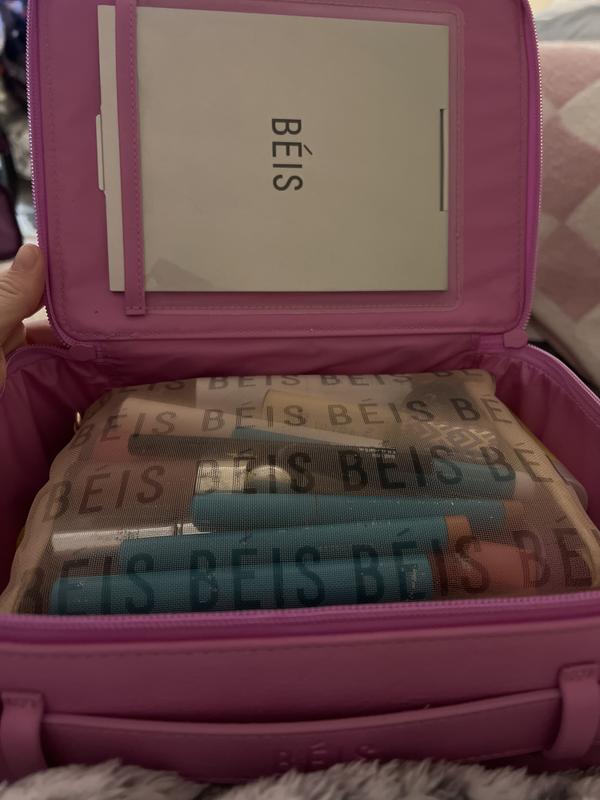Customer photo for "Perfect Makeup Case"