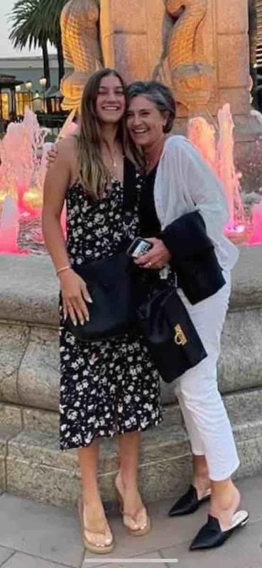 Review Thumbnail Image 0 217057512