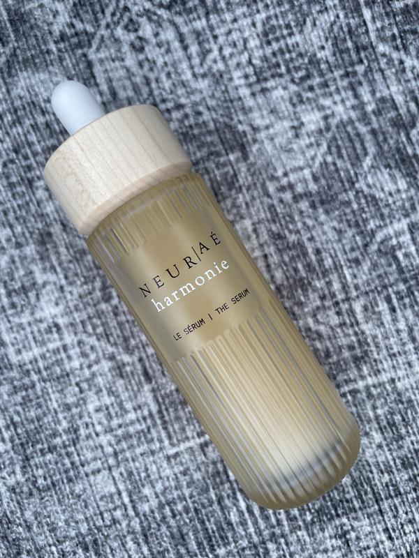 Customer photo for "A Wonderful & Relaxing Serum For Skin & Senses!"
