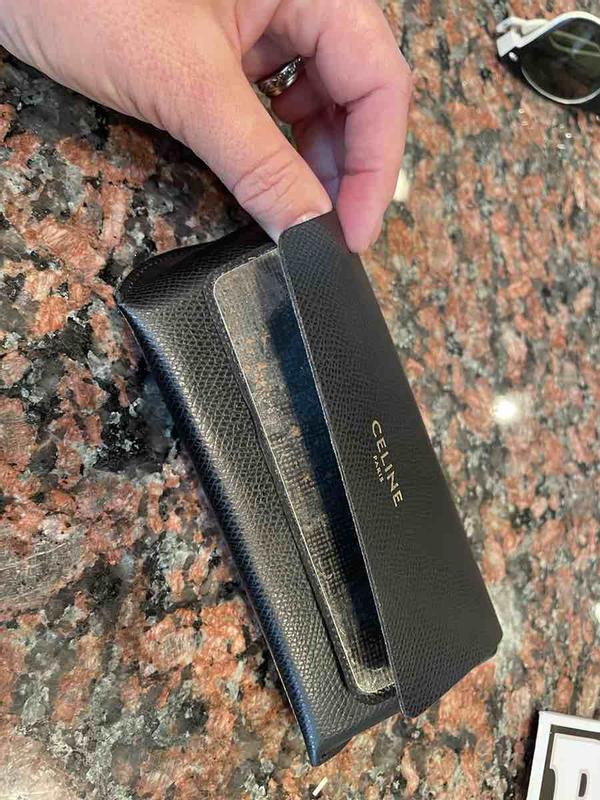 Review Thumbnail Image 0 216770736