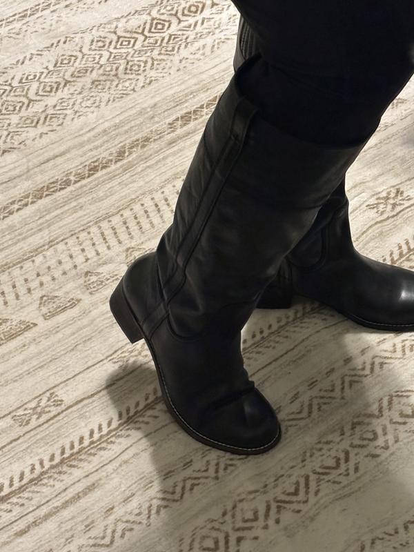 Customer photo for "Looooovvvveeee For extra wide calves"