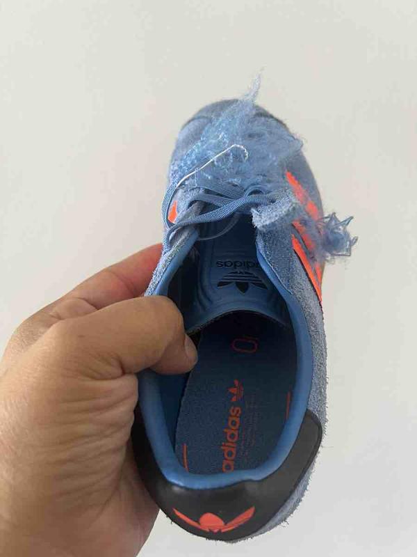 Customer photo for "Stylish but defective"