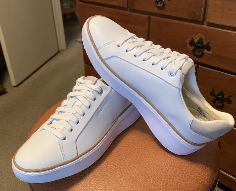 Everyone Needs a White Sneaker!