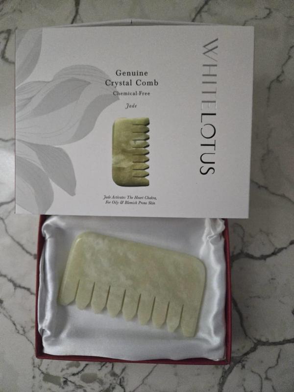 Customer photo for "Beautiful comb for your hair!"