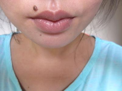 Customer photo for "Divine Texture, Pretty Colors, Happy Lips!"