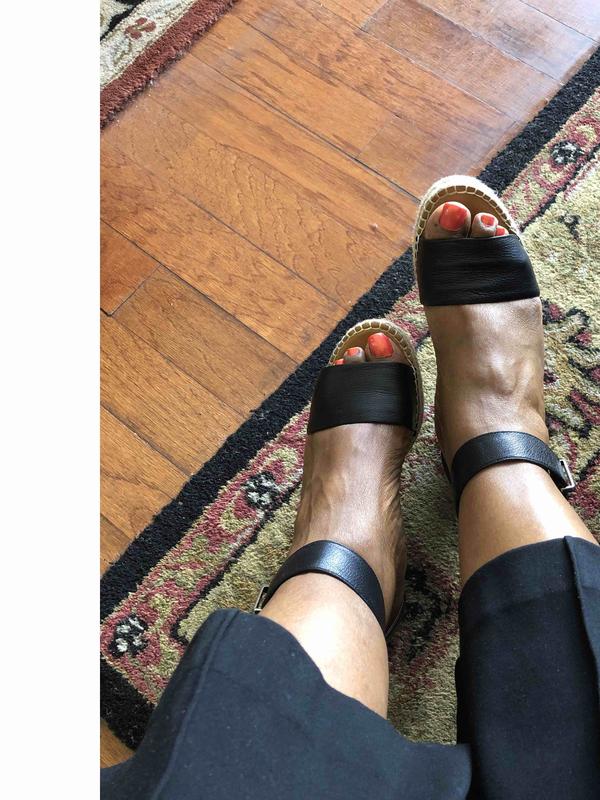 My go-to summer sandals!