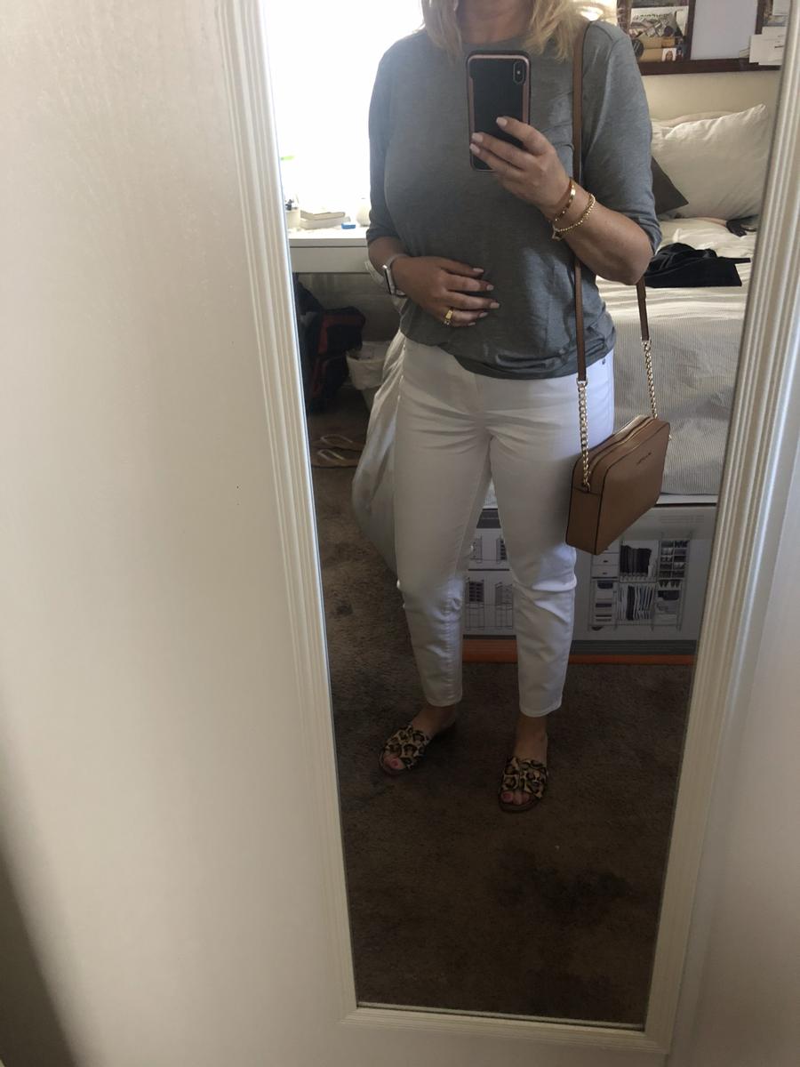 Review Thumbnail Image 0 206690459