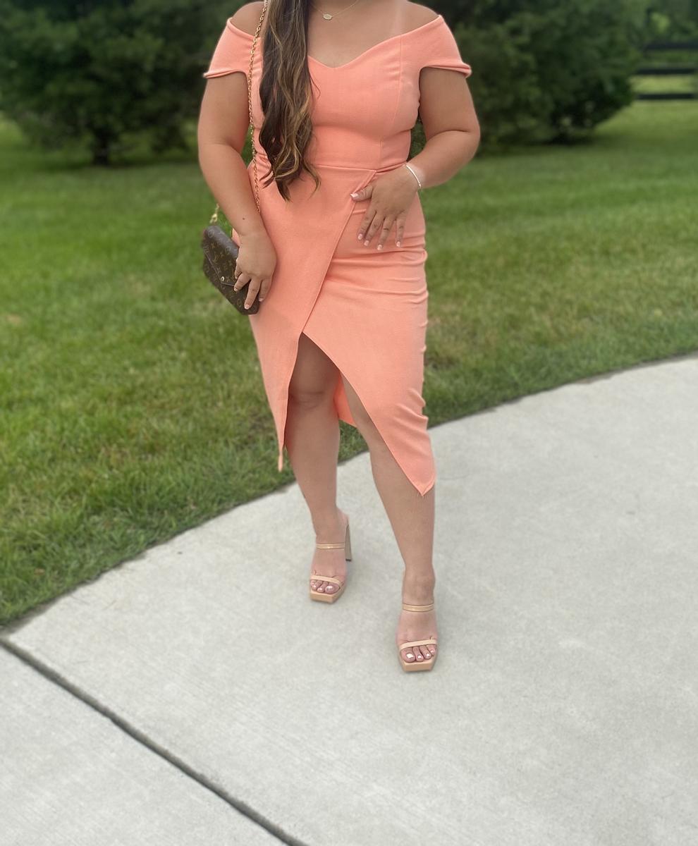 Review Thumbnail Image 0 208672595