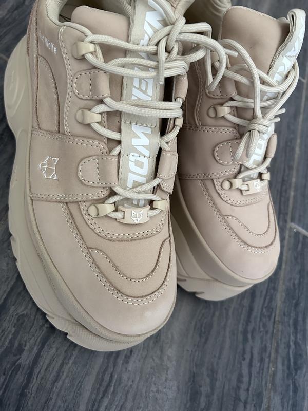 Review Thumbnail Image 0 223272373