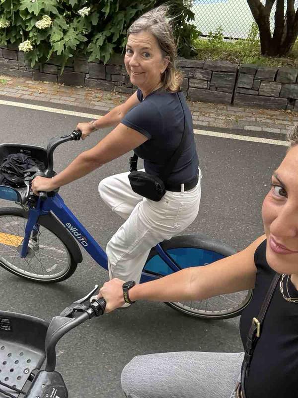 Review Thumbnail Image 0 242972088