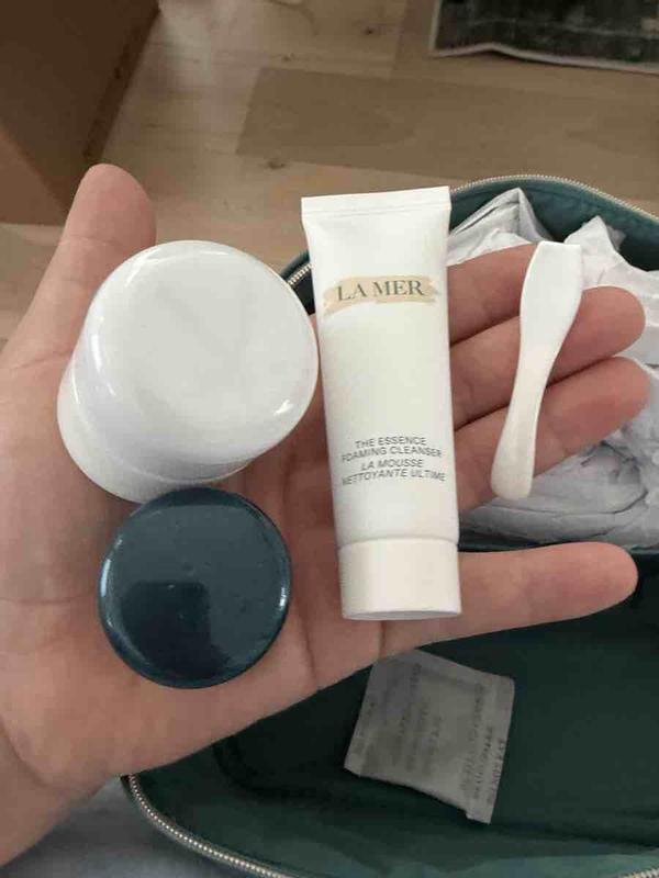 Customer photo for "product only came with 3 of the 4 bottles pictured"