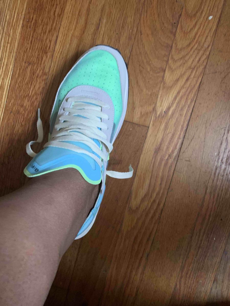 Review Thumbnail Image 0 209044275