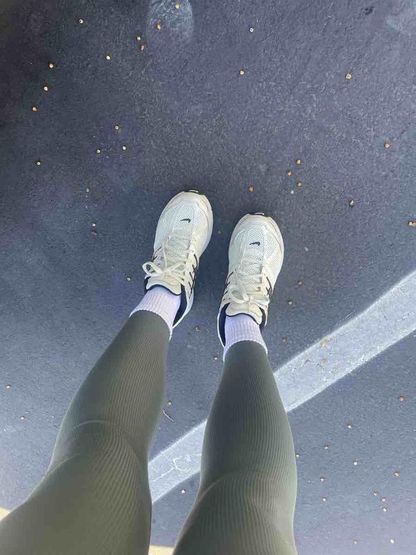 Review Thumbnail Image 0 236972840