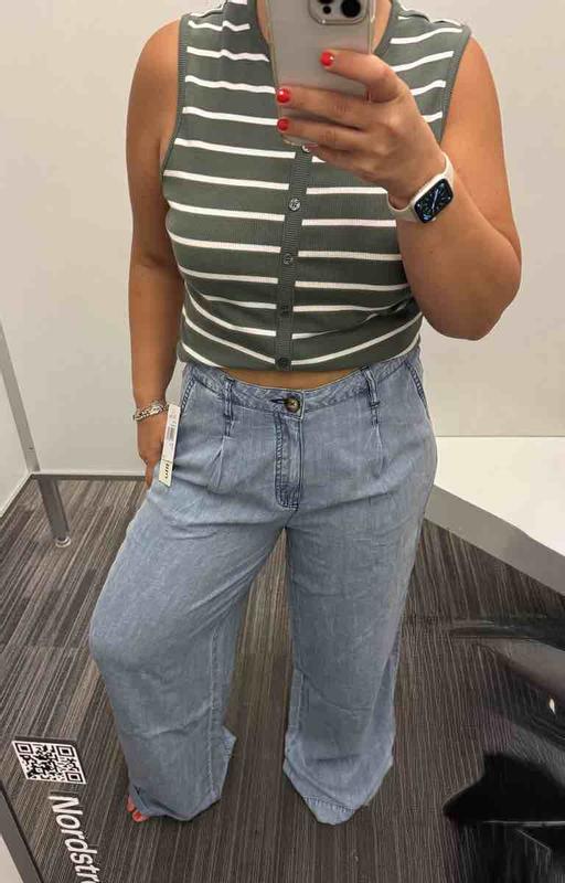 Review Thumbnail Image 3 244164190