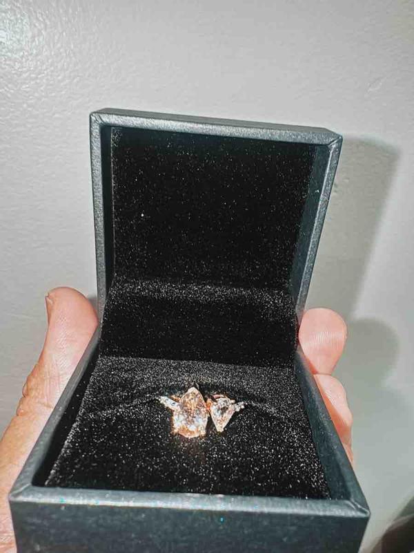 Review Thumbnail Image 0 247247400