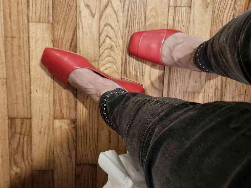 Customer photo for "Love my red shoes"