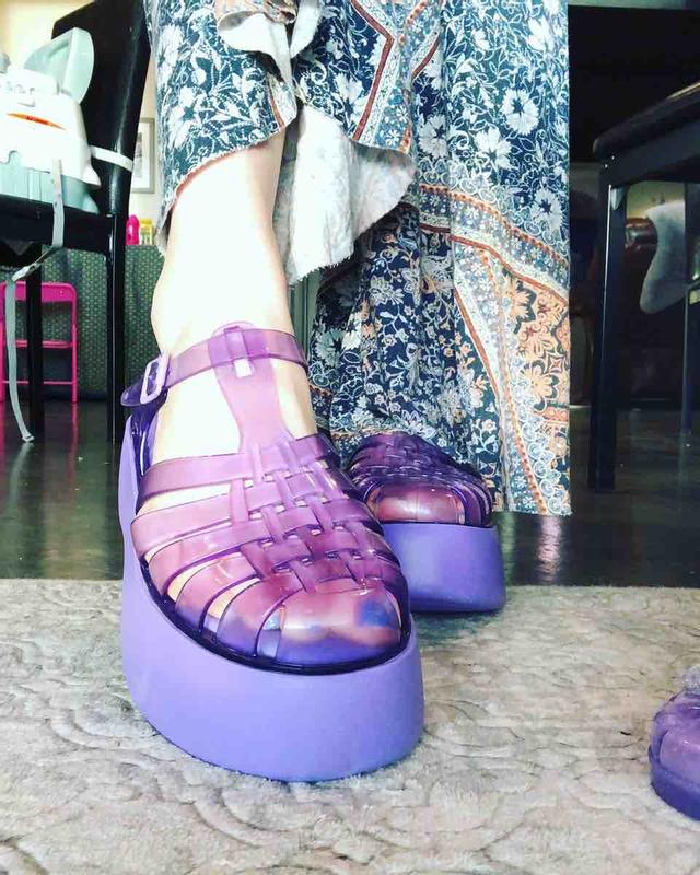 Review Thumbnail Image 1 217406313