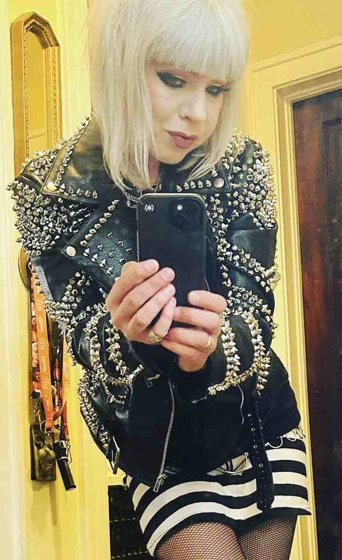 Review Thumbnail Image 0 225409930