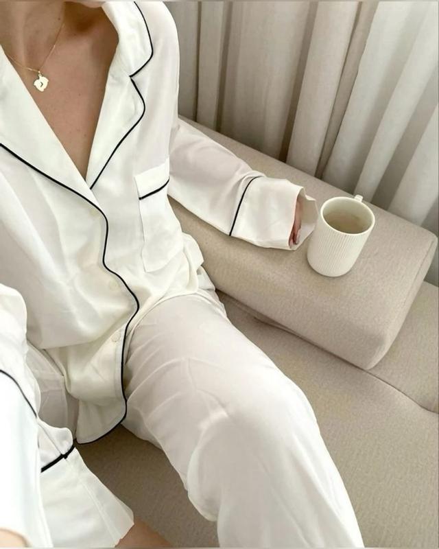 Customer photo for "Nordstrom Classic Short Cotton Pajamas"
